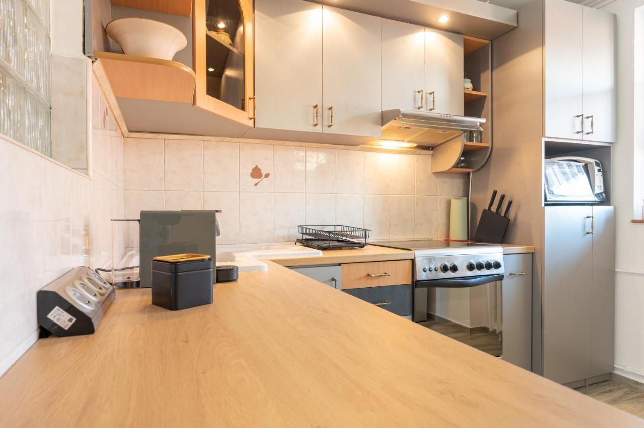Haga Flat Lägenhet Oradea Exteriör bild